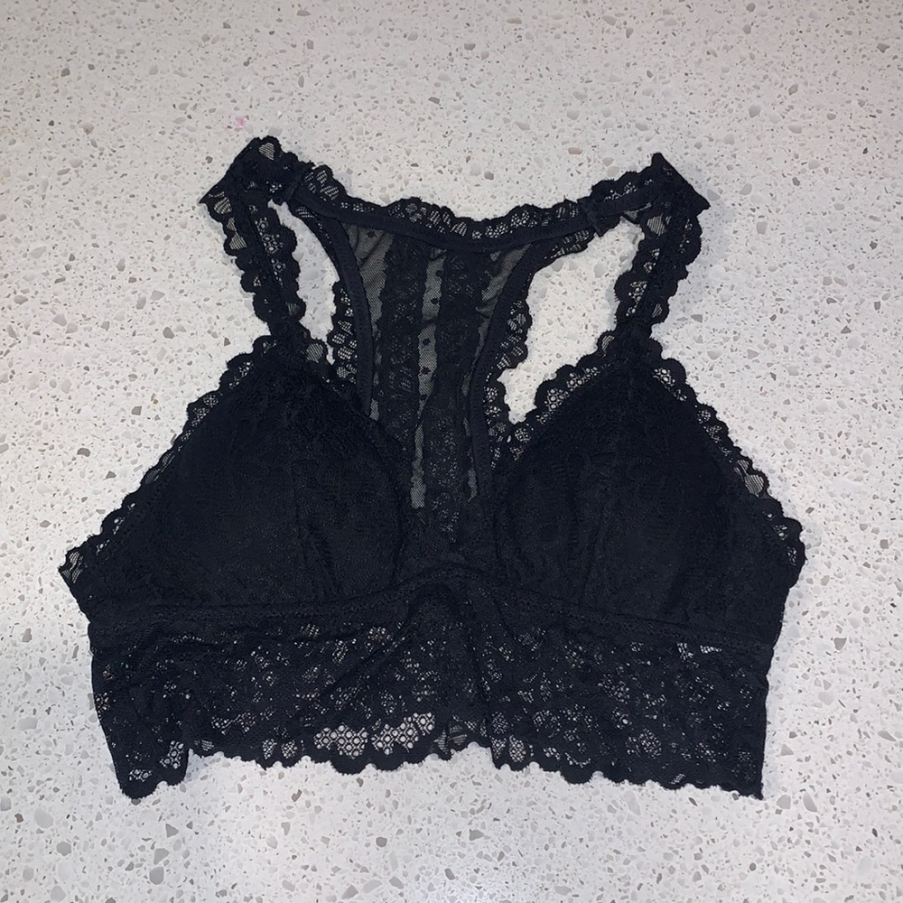 Black Aerie lace bralette with removable pads